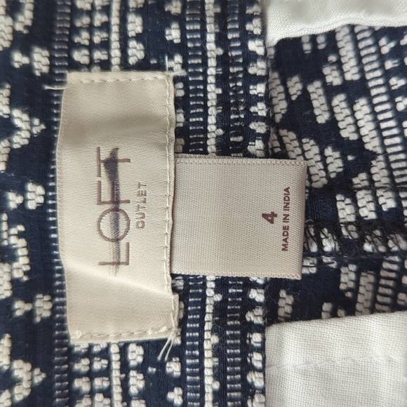 Loft Outlet Geometric Woven Pattern Tribal Shorts 4 Blue White - Picture 2 of 12